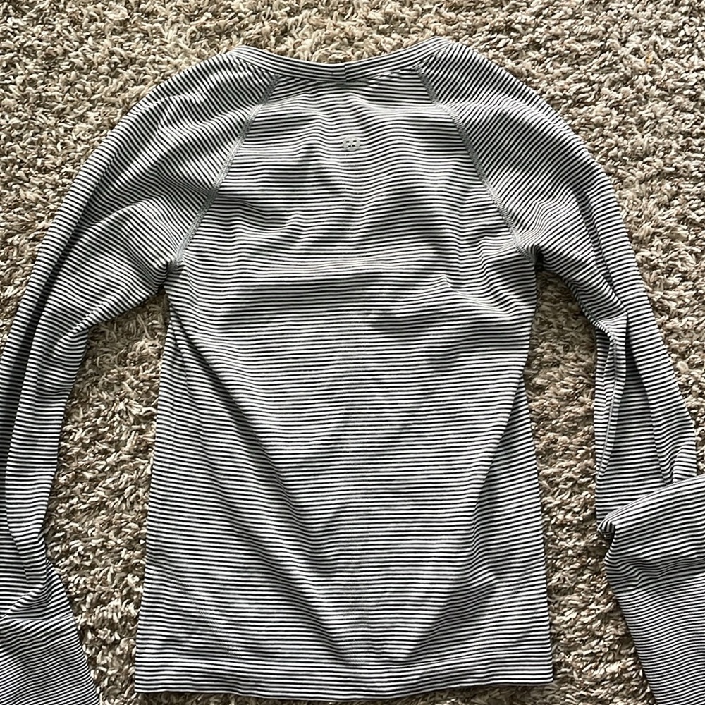 Lululemon Swiftly - image 3